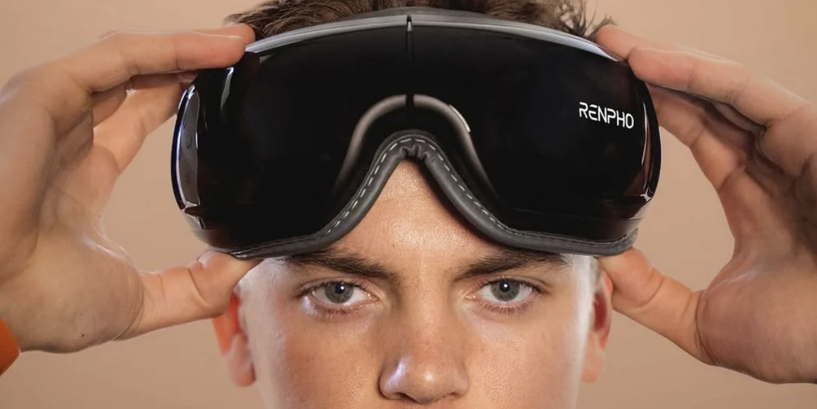 Cooper DeJean for Renpho with massage eyewear on his head